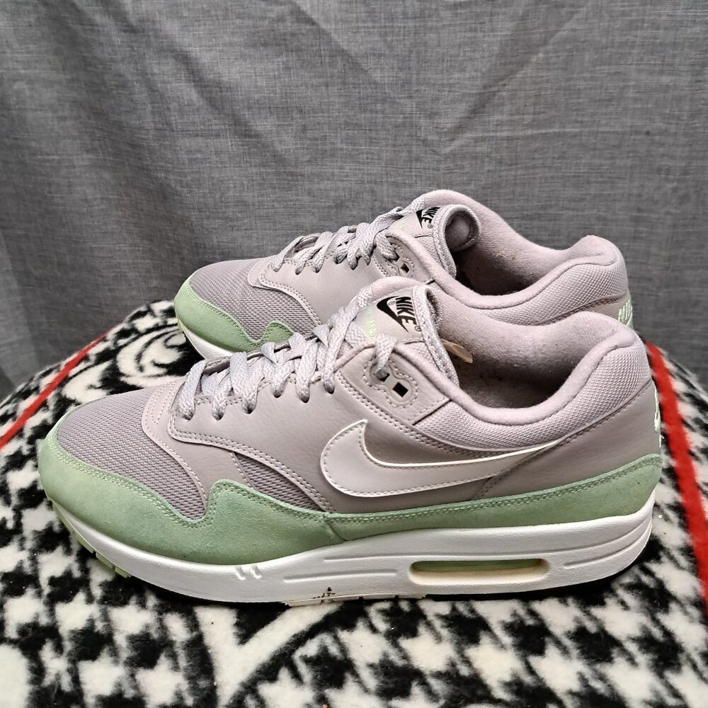 %Size 11 - Nike Air Max 1 Grey Mint Men Sneakers / A 15